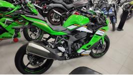 KAWASAKI ZXR-4