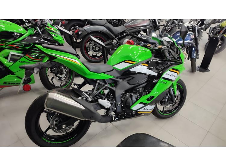 KAWASAKI ZXR-4