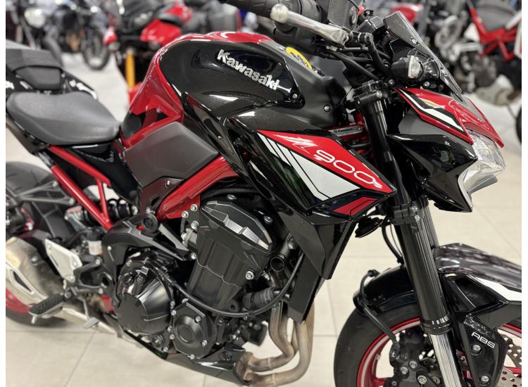 KAWASAKI Z 900