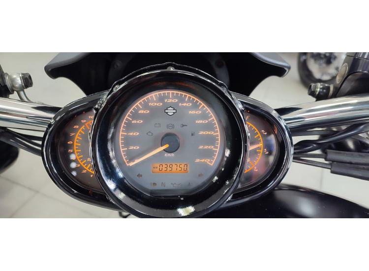 HARLEY-DAVIDSON V-ROD NIGHT ROD 1250 SPECIAL