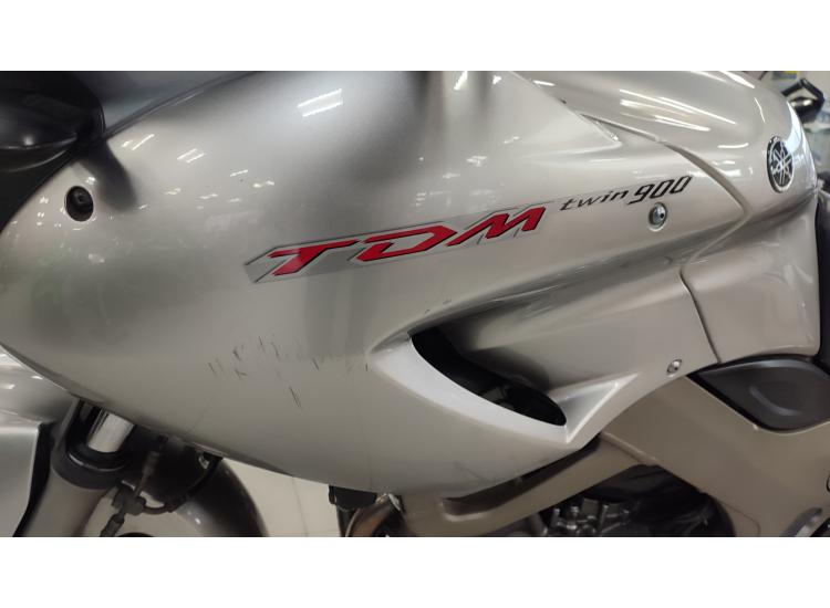 YAMAHA TDM 900
