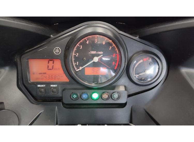 YAMAHA TDM 900