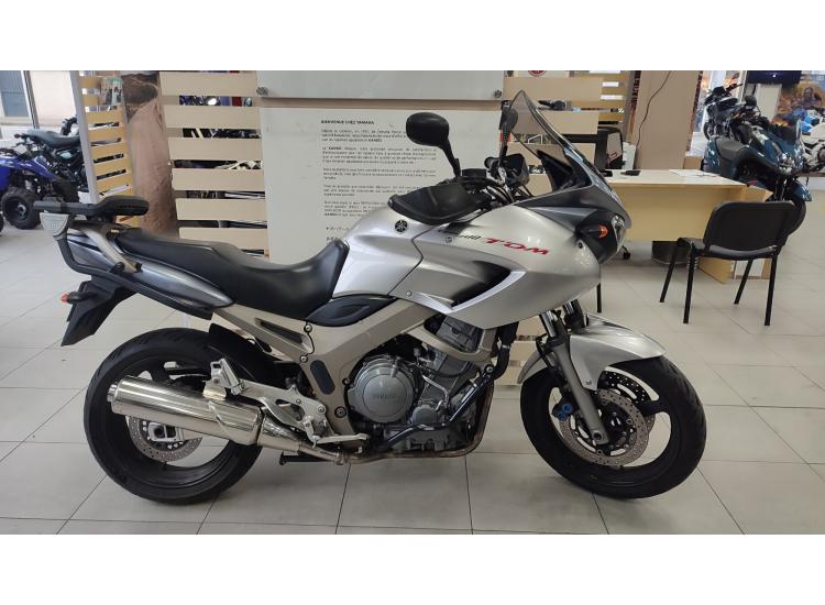 YAMAHA TDM 900