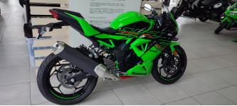 KAWASAKI Z-125 Ninja