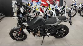 HUSQVARNA SVARTPILEN 801