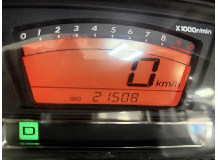 SUZUKI BURGMAN 650 EXECUTIVE 