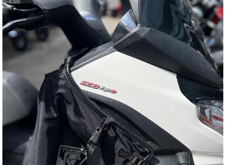 PIAGGIO MP3 300 HPE ABS ASR