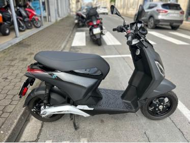 PIAGGIO 1 ACTIVE
