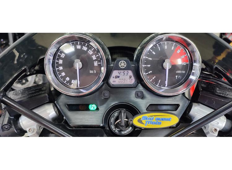 YAMAHA XJR 1300 RACER
