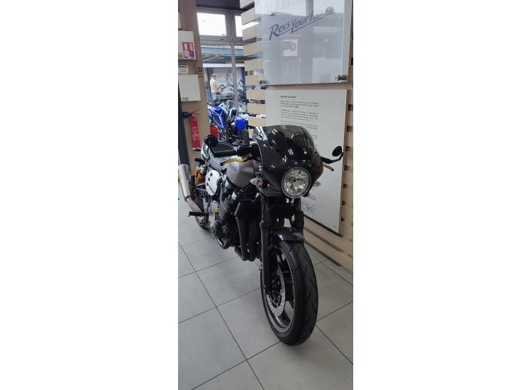 YAMAHA XJR 1300 RACER