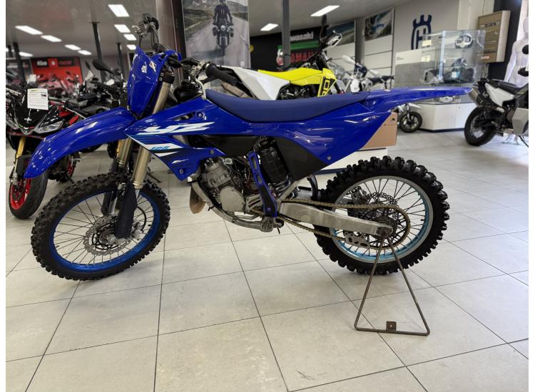 YAMAHA YZ 125