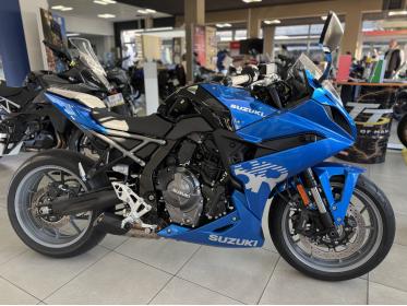 SUZUKI GSX-8R