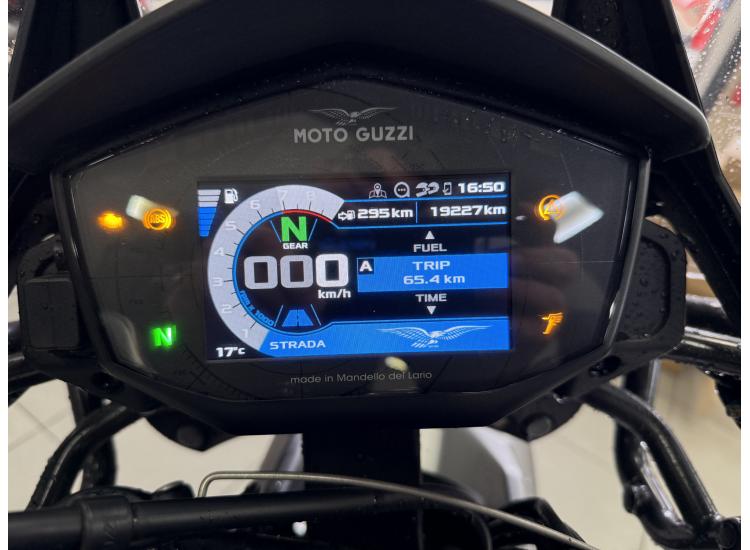 MOTO GUZZI V85 TT 850