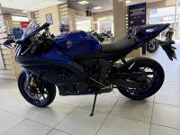 YAMAHA YZF-R7