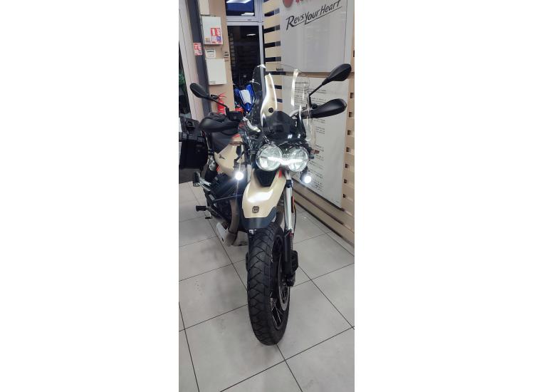 MOTO GUZZI V85 TT TRAVEL 850