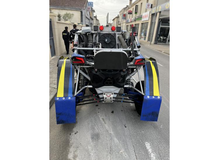 CAN-AM MAVERICK X3 SSV 