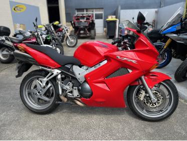 HONDA VFR 800 VTEC