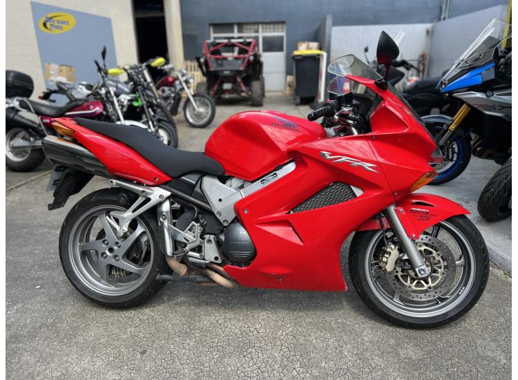 HONDA VFR 800 VTEC