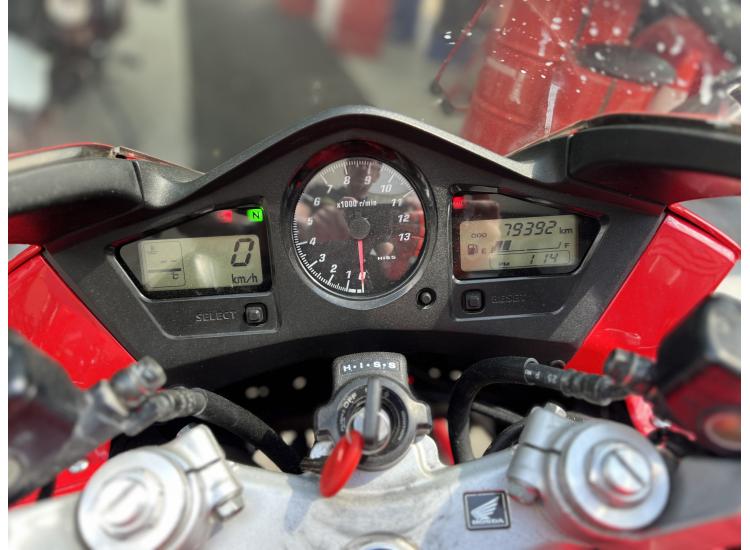 HONDA VFR 800 VTEC
