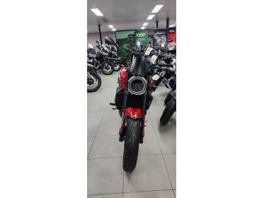 MOTO MORINI SEIEMMEZZO STR 650