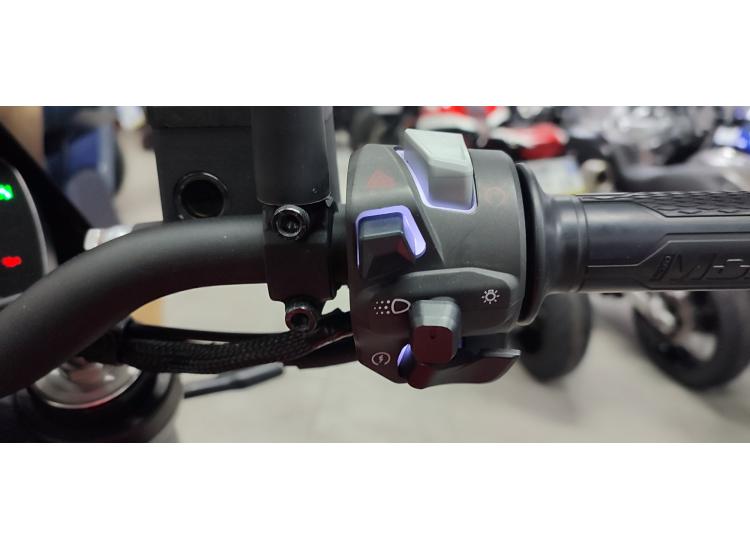 MOTO MORINI SEIEMMEZZO STR 650 A2 