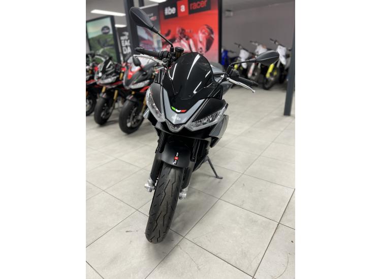 APRILIA TUONO 660