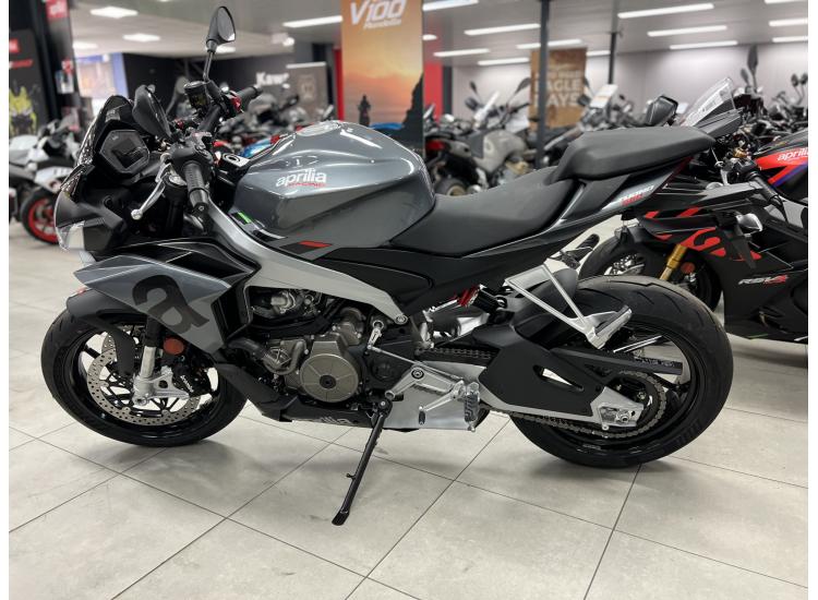 APRILIA TUONO 660