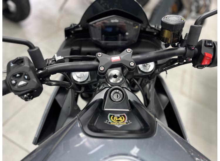 APRILIA TUONO 660