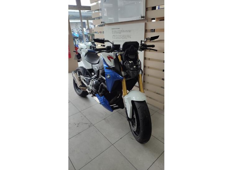BMW F 900 R  35kw  A2