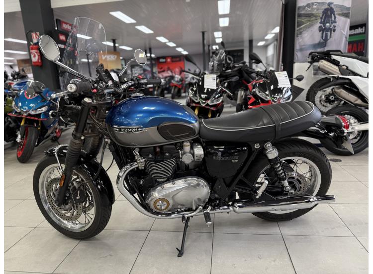 TRIUMPH BONNEVILLE T120 1200