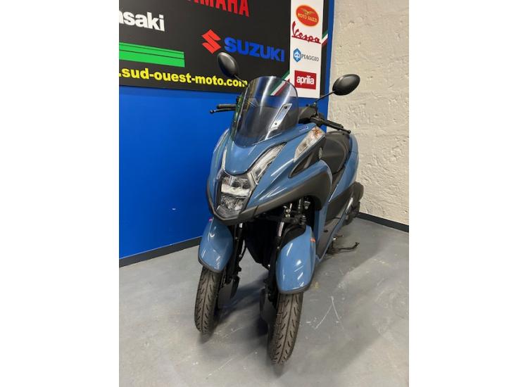 YAMAHA TRICITY 125