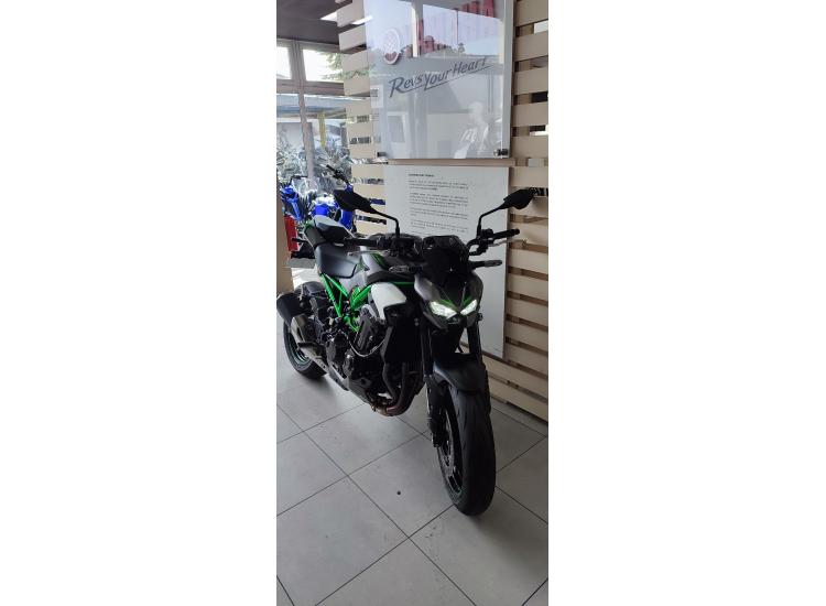 KAWASAKI Z 900 version FULL