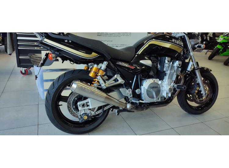 YAMAHA XJR 1300