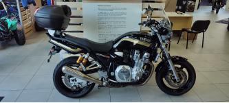 YAMAHA XJR 1300