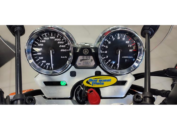 YAMAHA XJR 1300