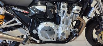 YAMAHA XJR 1300